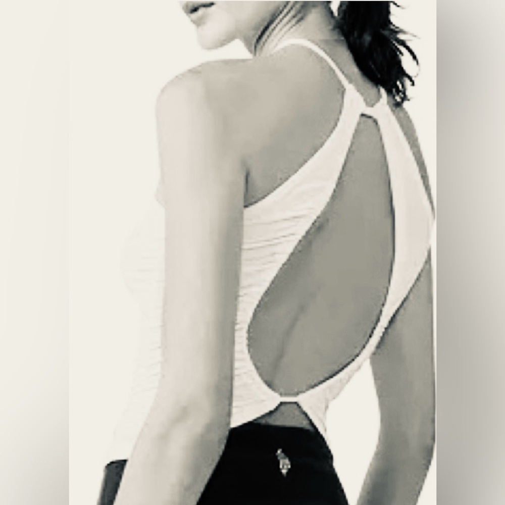 People Movement Free Fold Open Back Tank in Peach! Sold Out Online! SZ XS NWOT - Picture 4 of 8